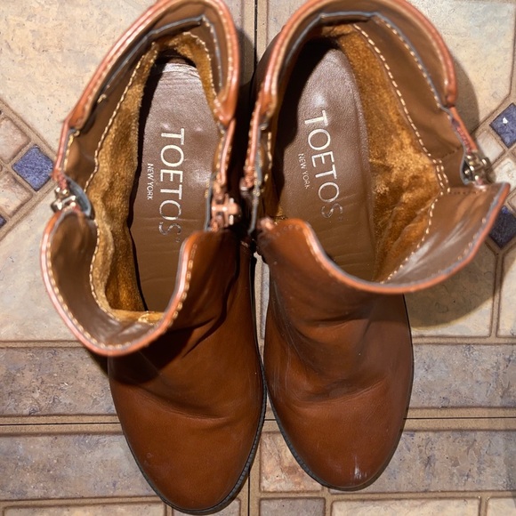 Chelsea boots with side zipper - Picture 12 of 16